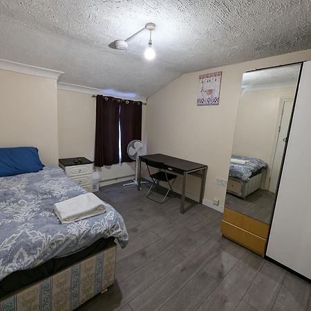 Apartament 3 Portland Road Southall Zewnętrze zdjęcie